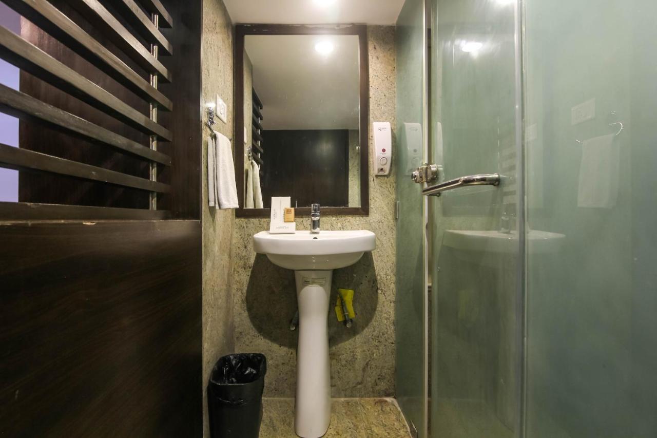 Hotel Lxia Hinjewadi - Indian Nationals Only Pimpri-Chinchwad 외부 사진
