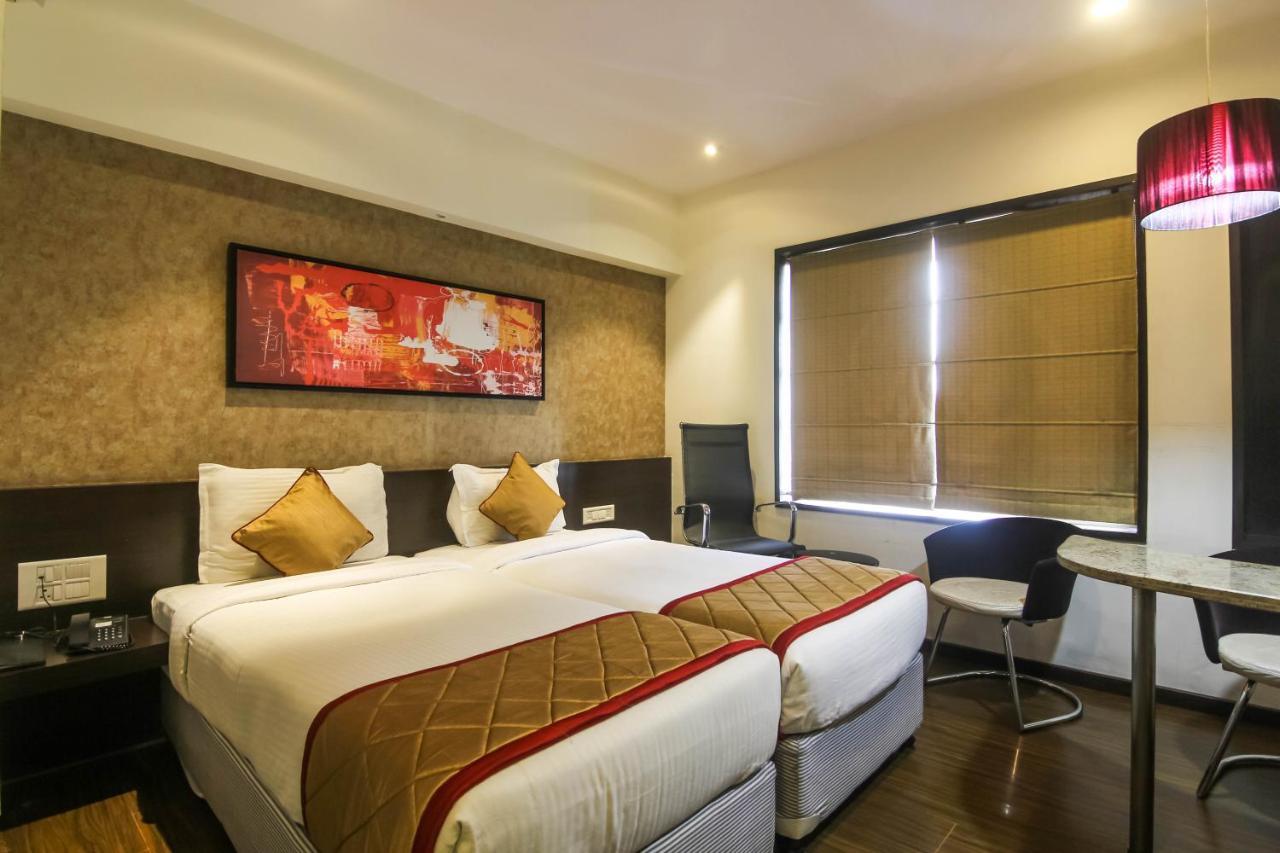 Hotel Lxia Hinjewadi - Indian Nationals Only Pimpri-Chinchwad 외부 사진