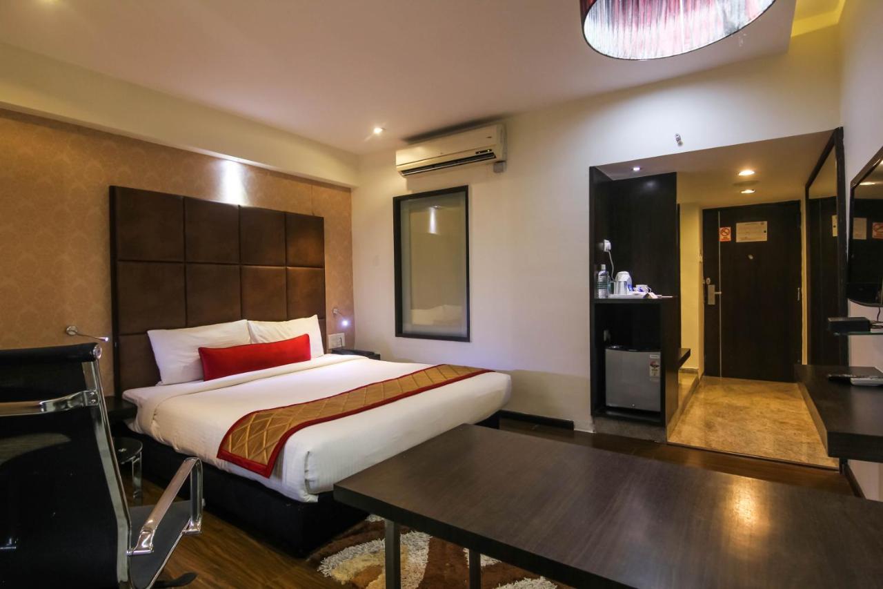 Hotel Lxia Hinjewadi - Indian Nationals Only Pimpri-Chinchwad 외부 사진