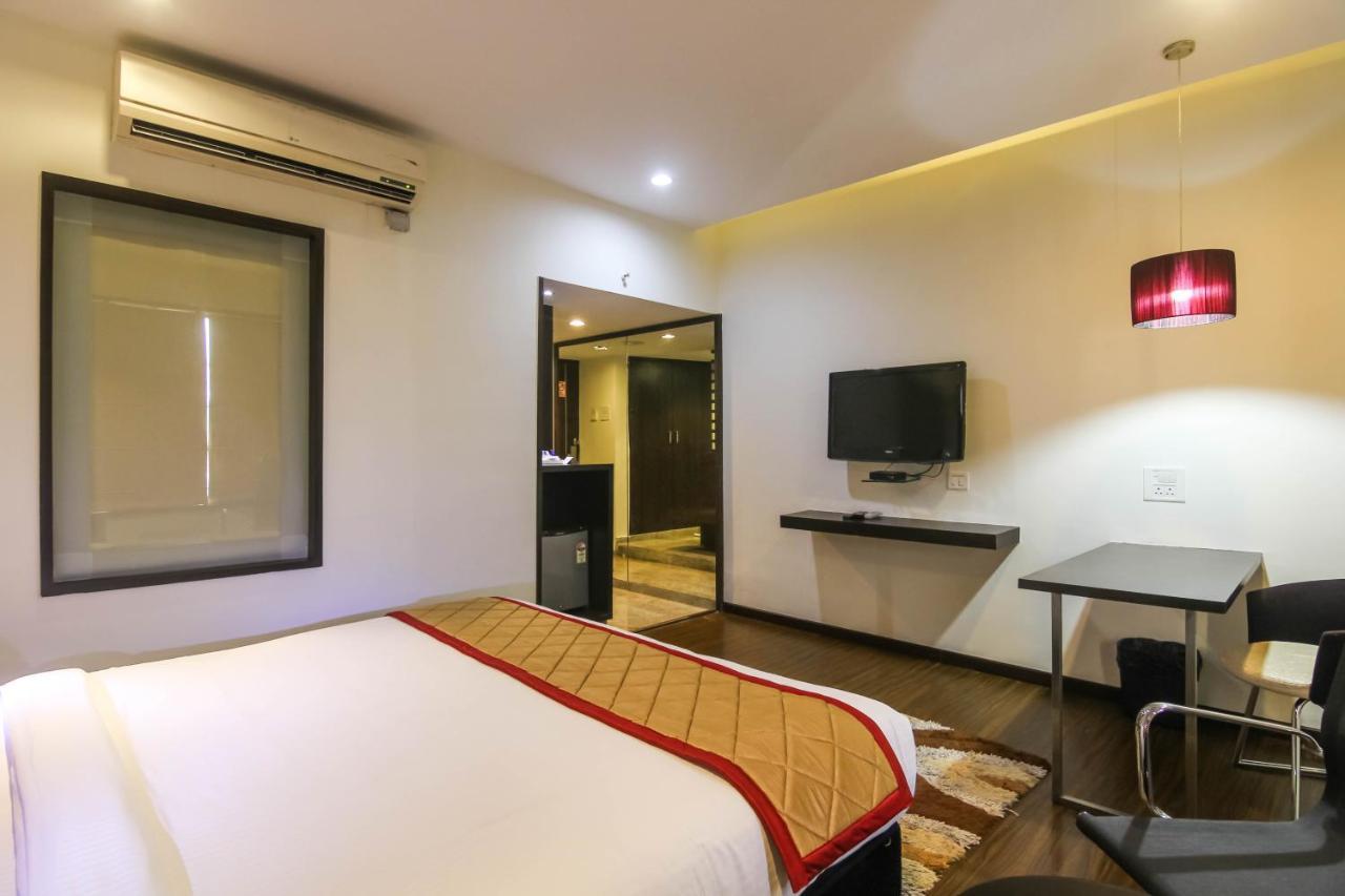 Hotel Lxia Hinjewadi - Indian Nationals Only Pimpri-Chinchwad 외부 사진
